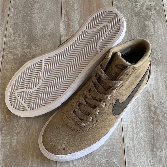 NWT Nike SB Bruin khaki - Picture 8 of 8